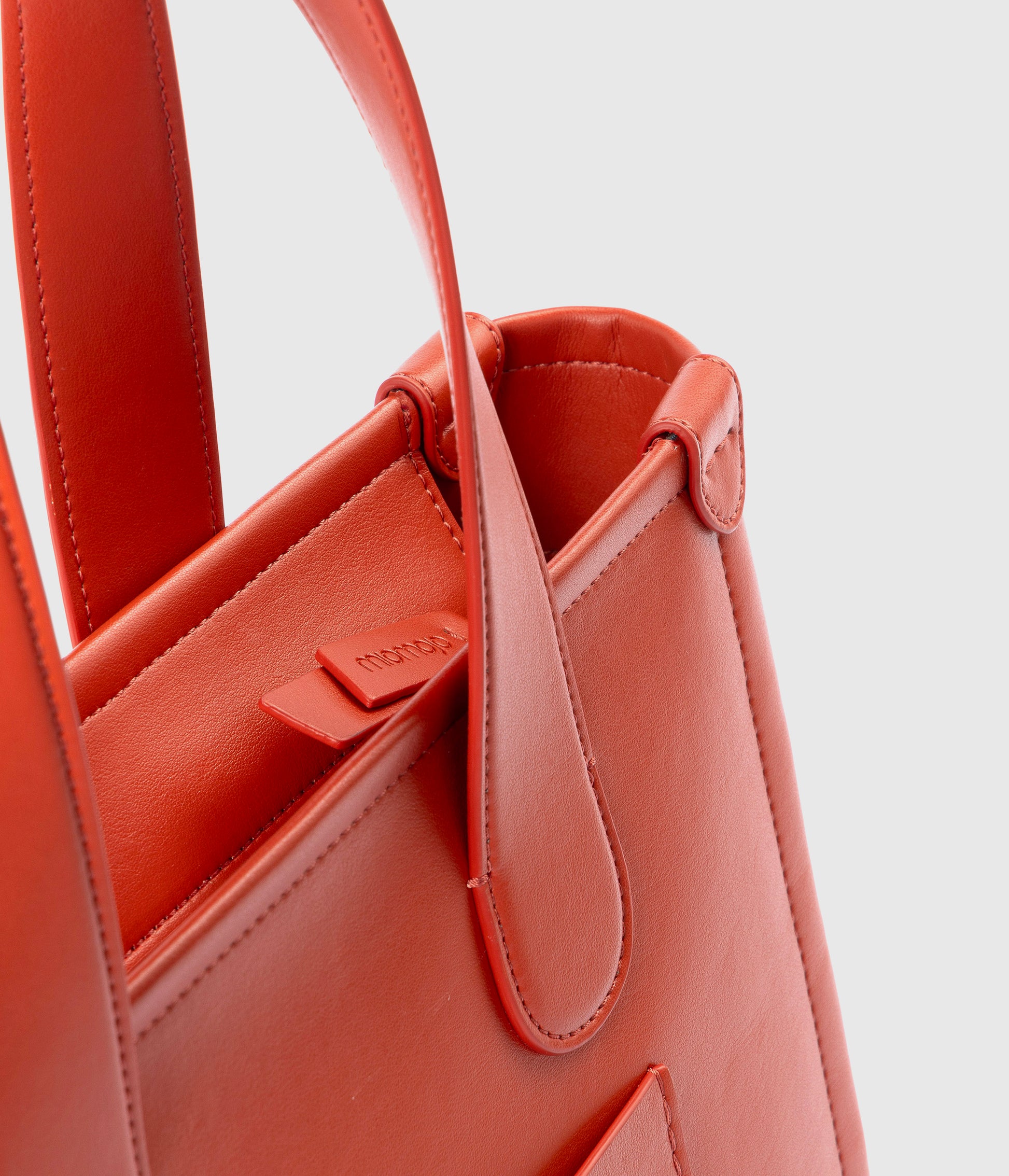 Alima Tote L - Terracotta (a base di mela)