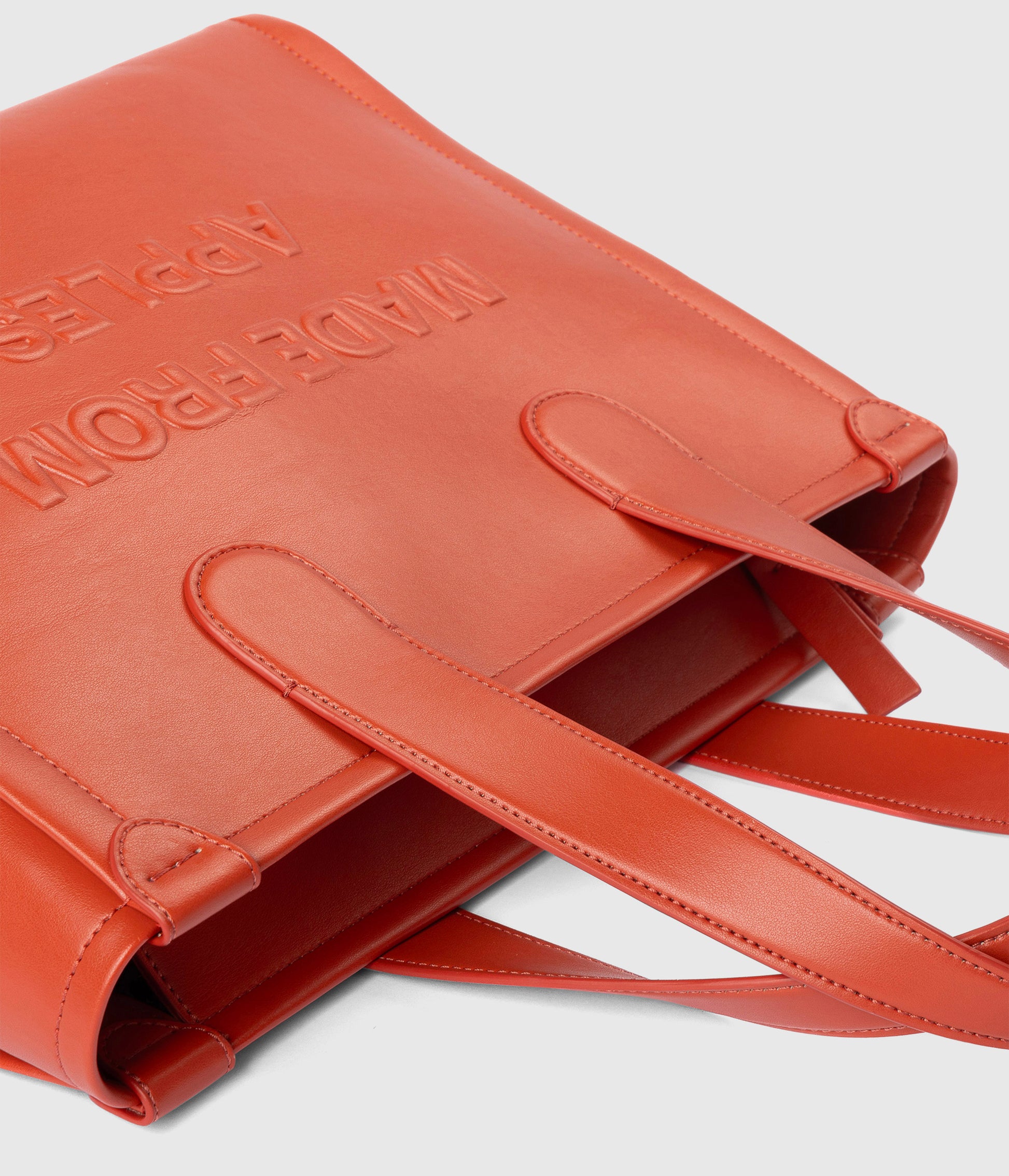 Alima Tote L - Terracotta (a base di mela)