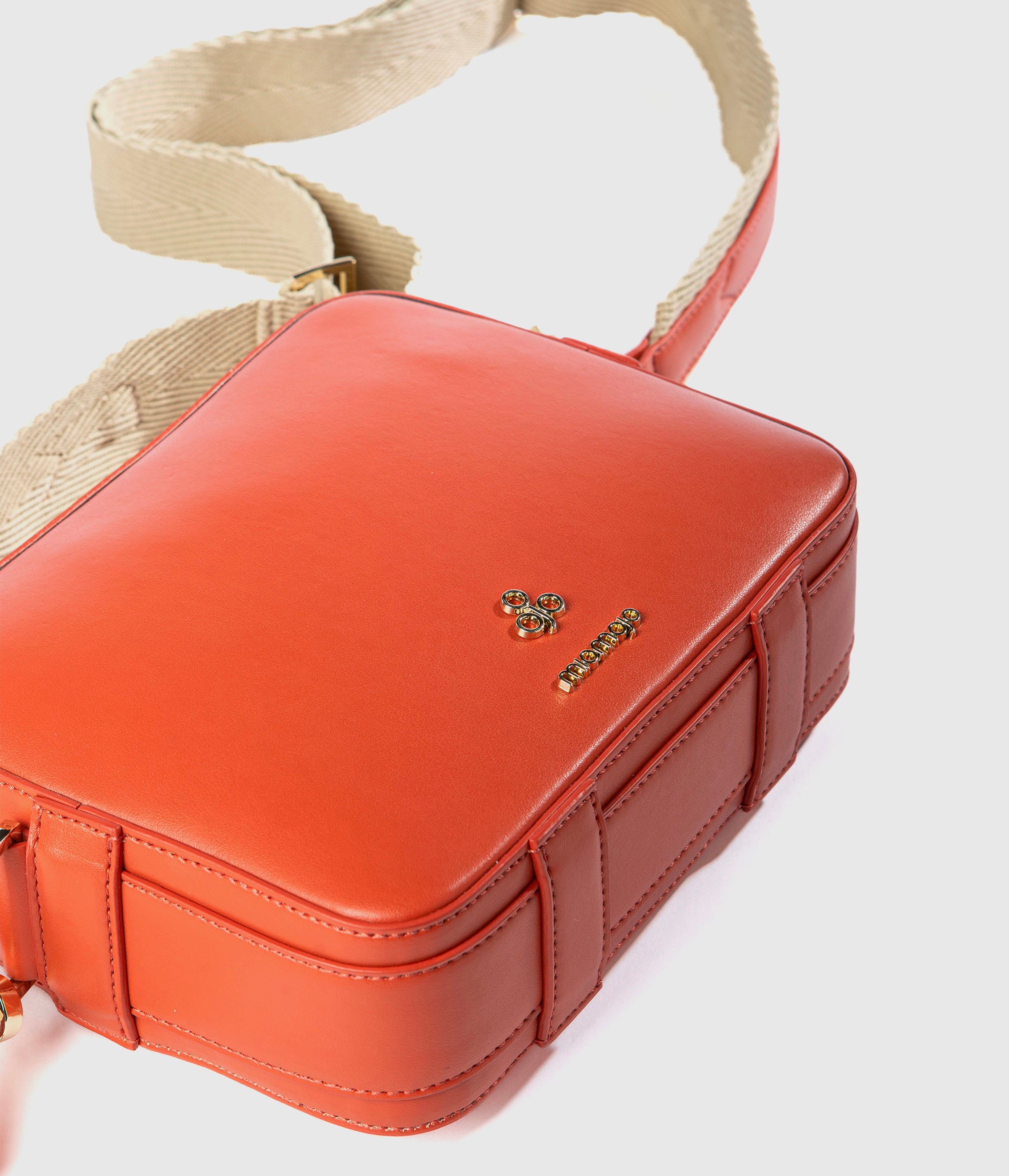 Dalila Vegan Crossbody bag Terracotta | Apple | Miomojo