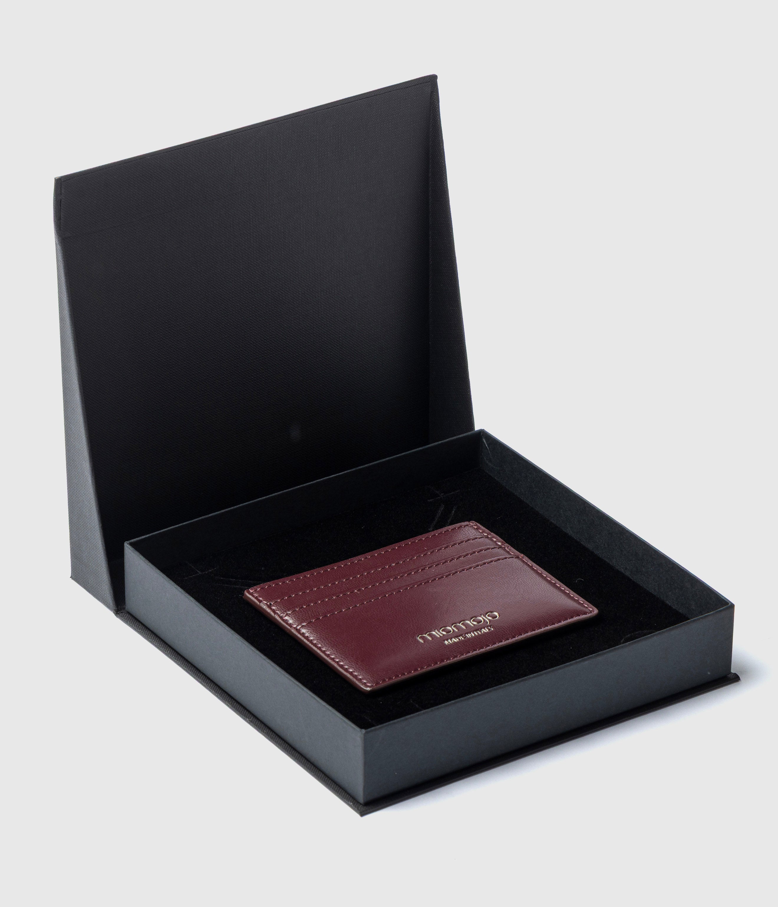 Leo Card Holder Rubino: vegan bag | Apple | Miomojo