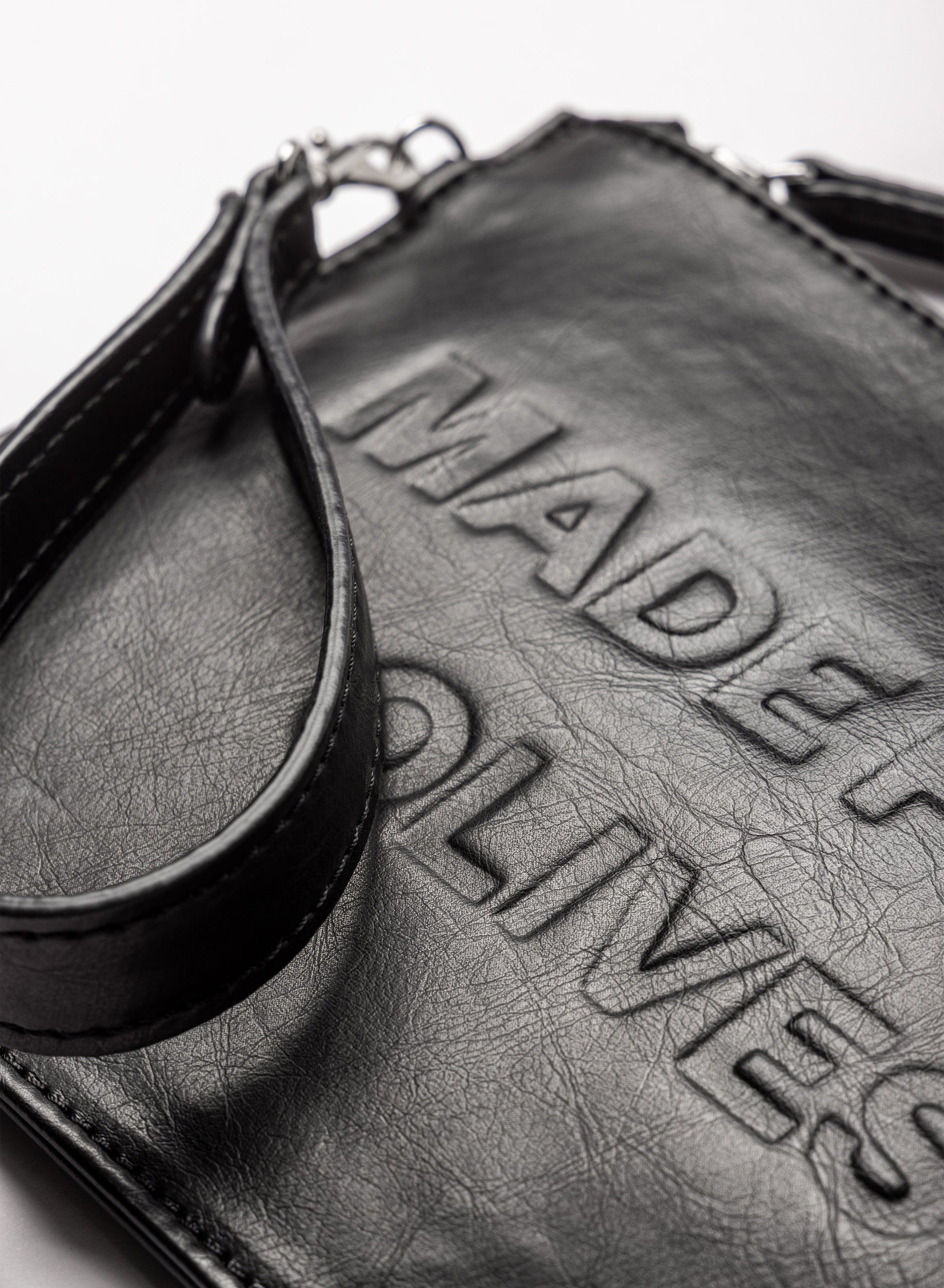 Orion Pouch Black - Olive