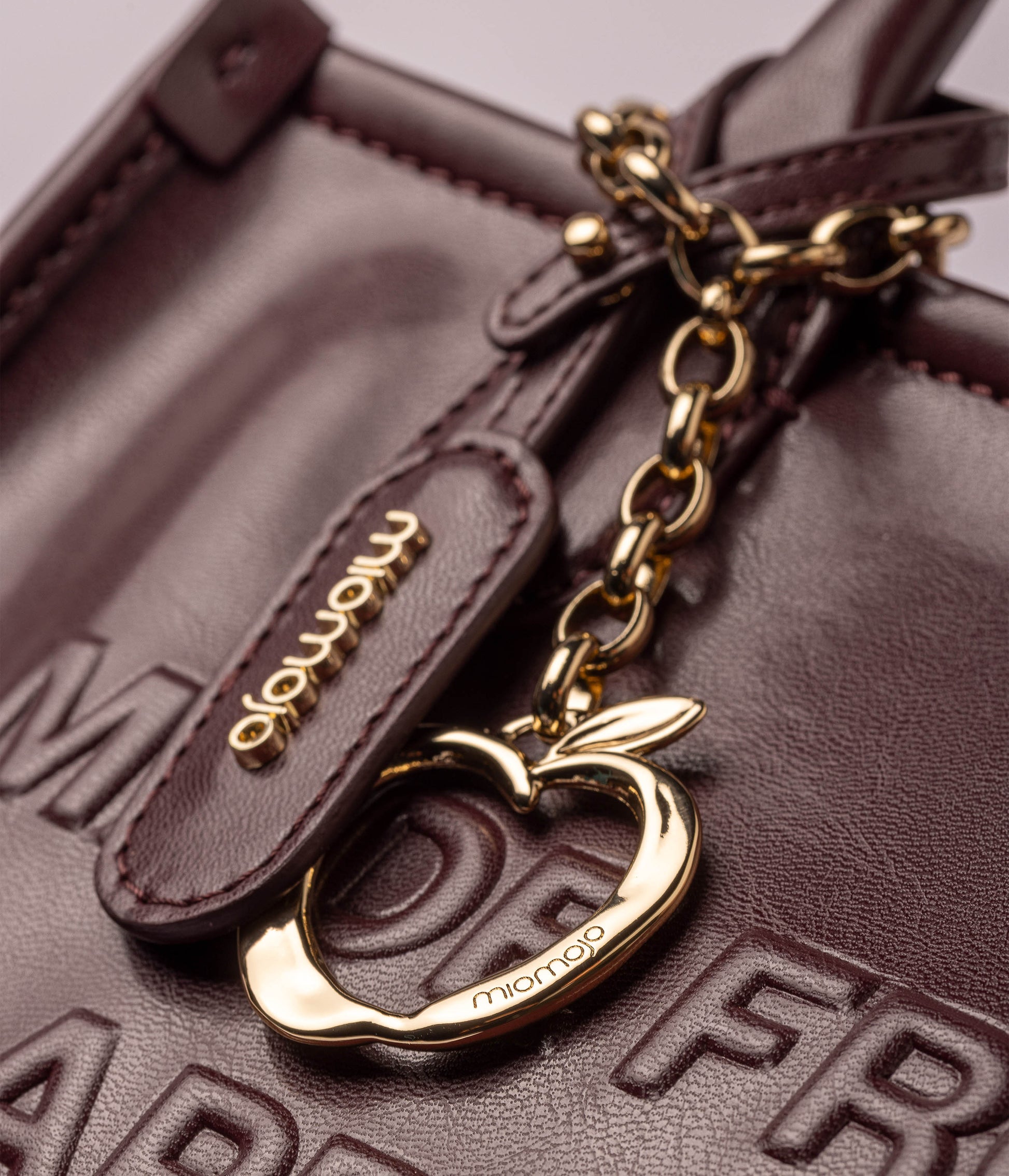 Alima Deluxe Tote L - Borgogna (auf Apfelbasis)