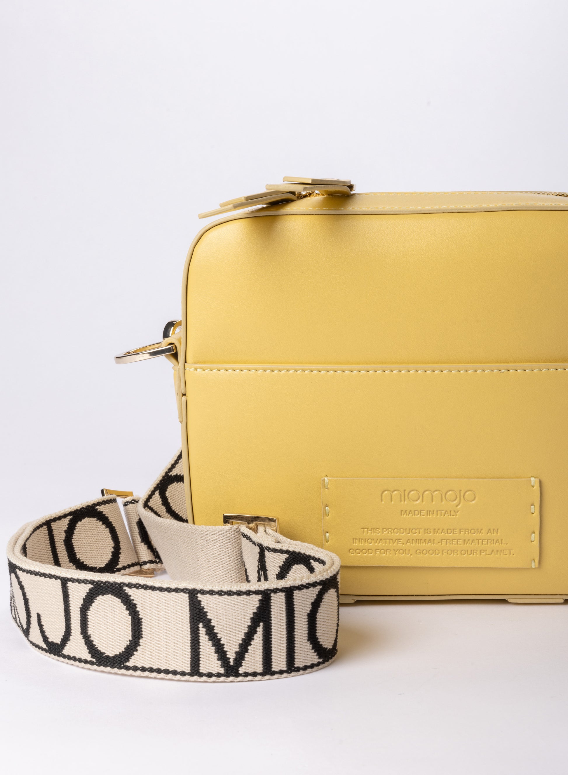 Dalila Crossbody Banana - Apple