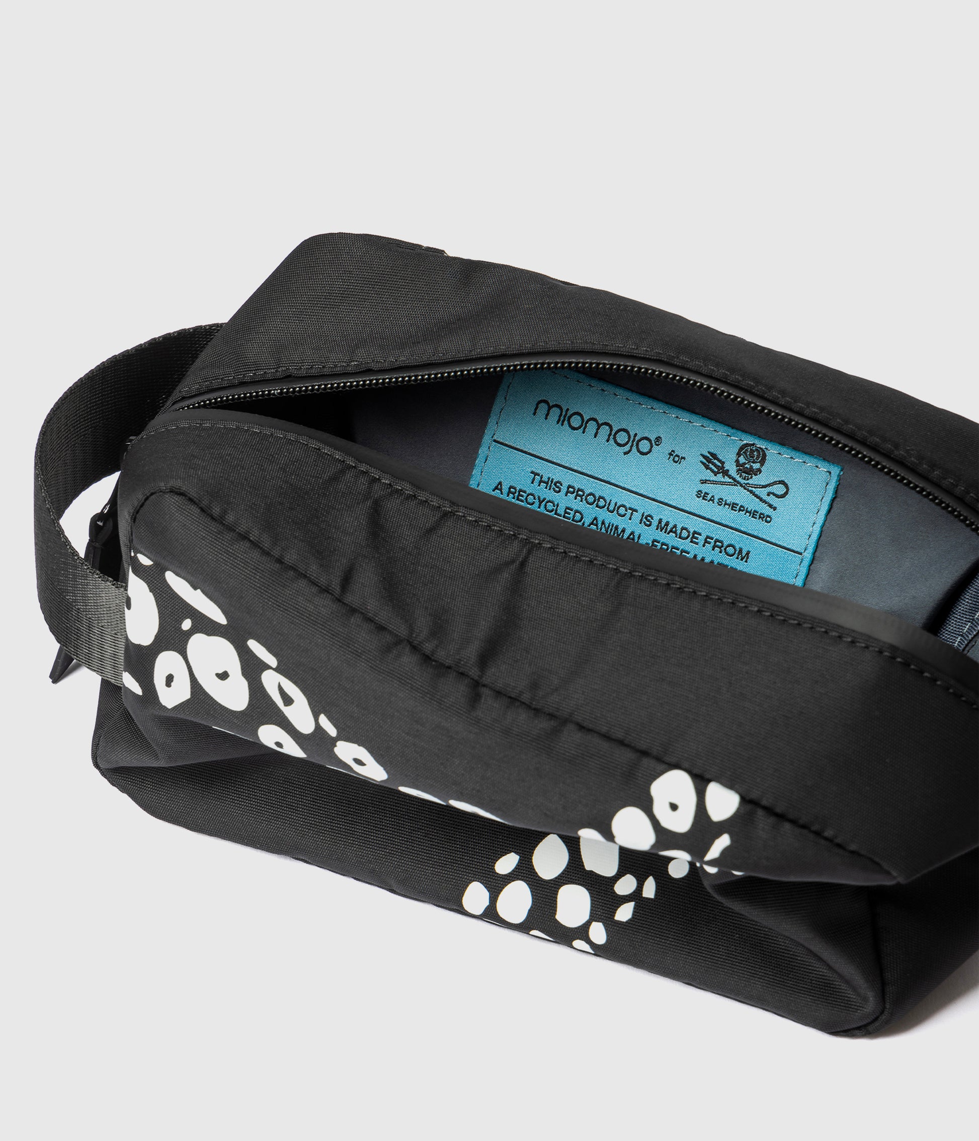 Limited Edition Miomojo x Sea Shepherd Gift Box