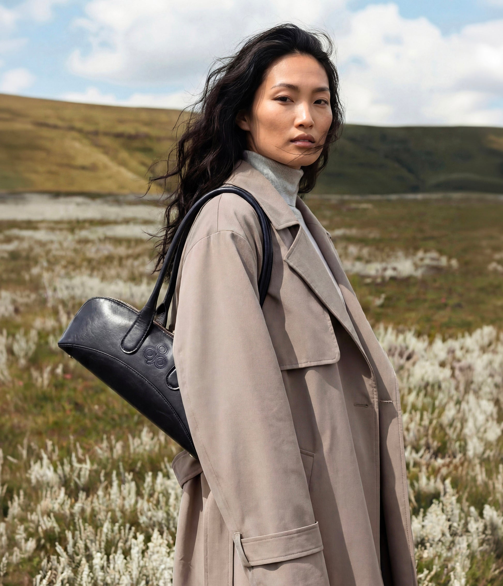 Gilda Shoulder bag - Schwarz (auf Olivenbasis)
