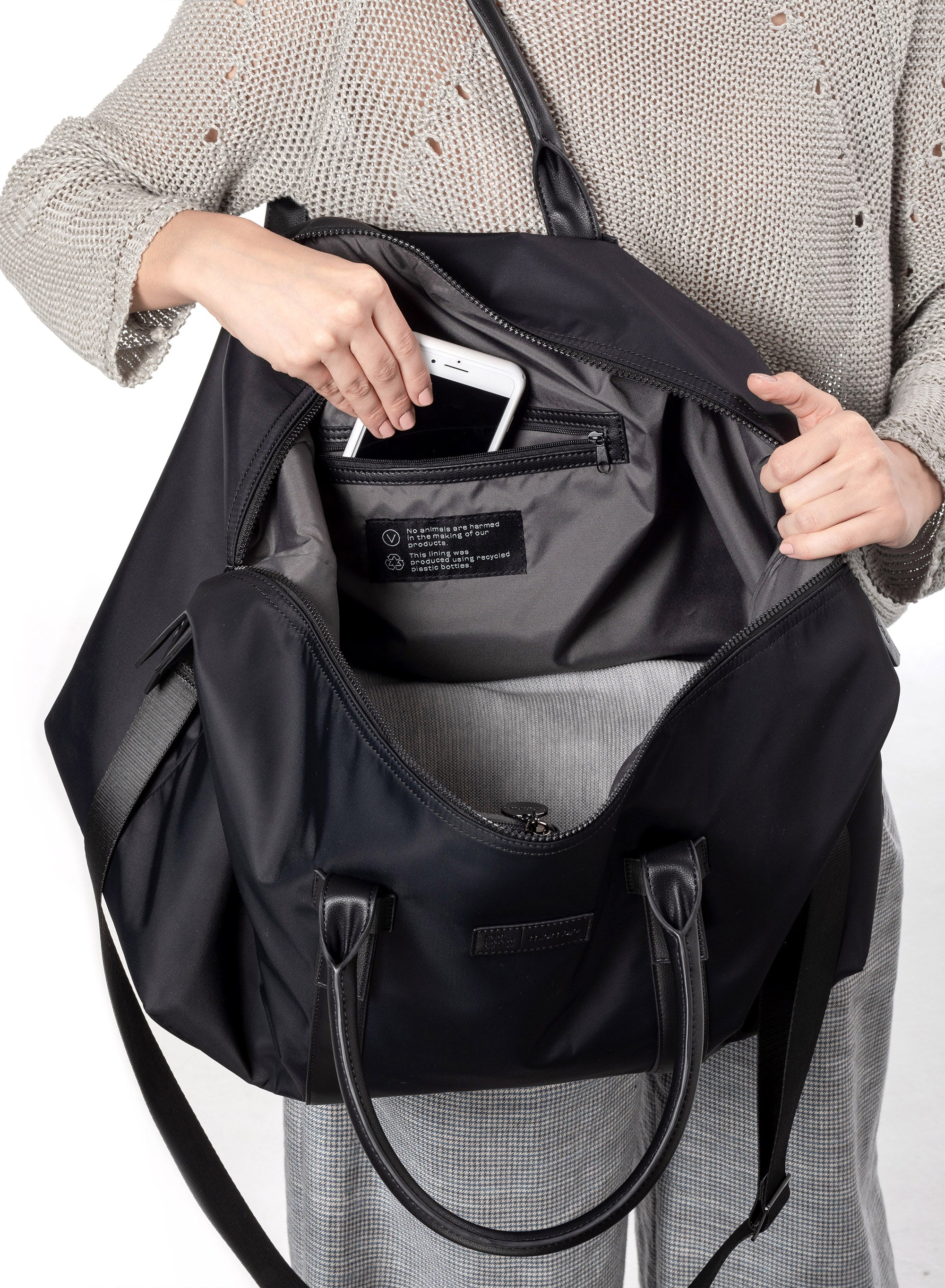 Marco vegan duffle bag Recycled Nylon Miomojo